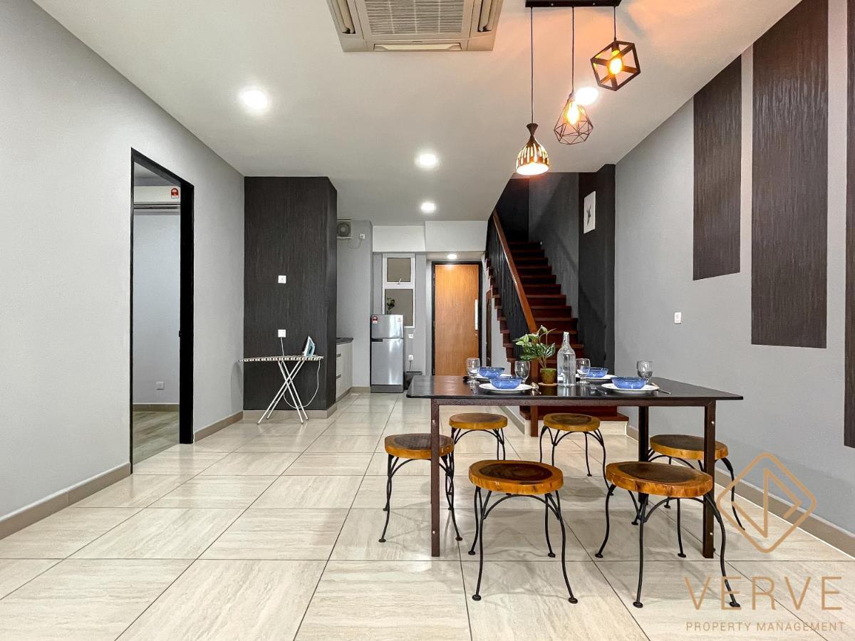 Octagon Premium By Verve Apartment