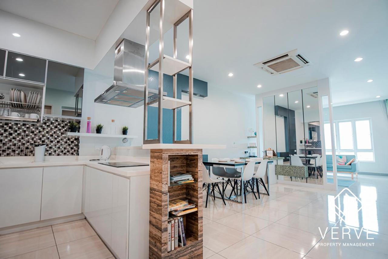 Octagon Premium By Verve Apartment